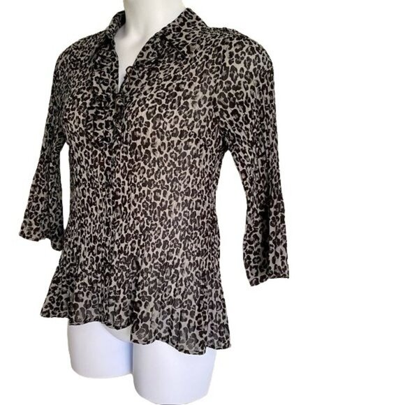 Fashion Bug Animal Print Top with Bell Sleeves Medium - Picture 3 of 9